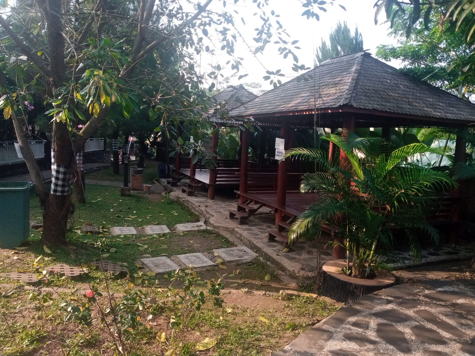 Paket Jelajah Pantai